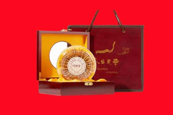 收购资讯:淮阳区回收冬虫夏草是按克吗